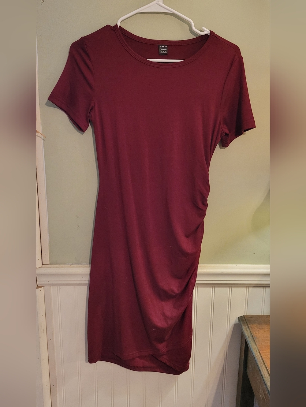 Womens Burgundy Short Sleeve Ruched Side Mini Dress Size Small
